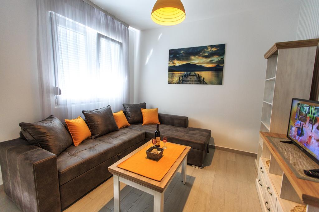 Apartments Aleksic Бар Экстерьер фото